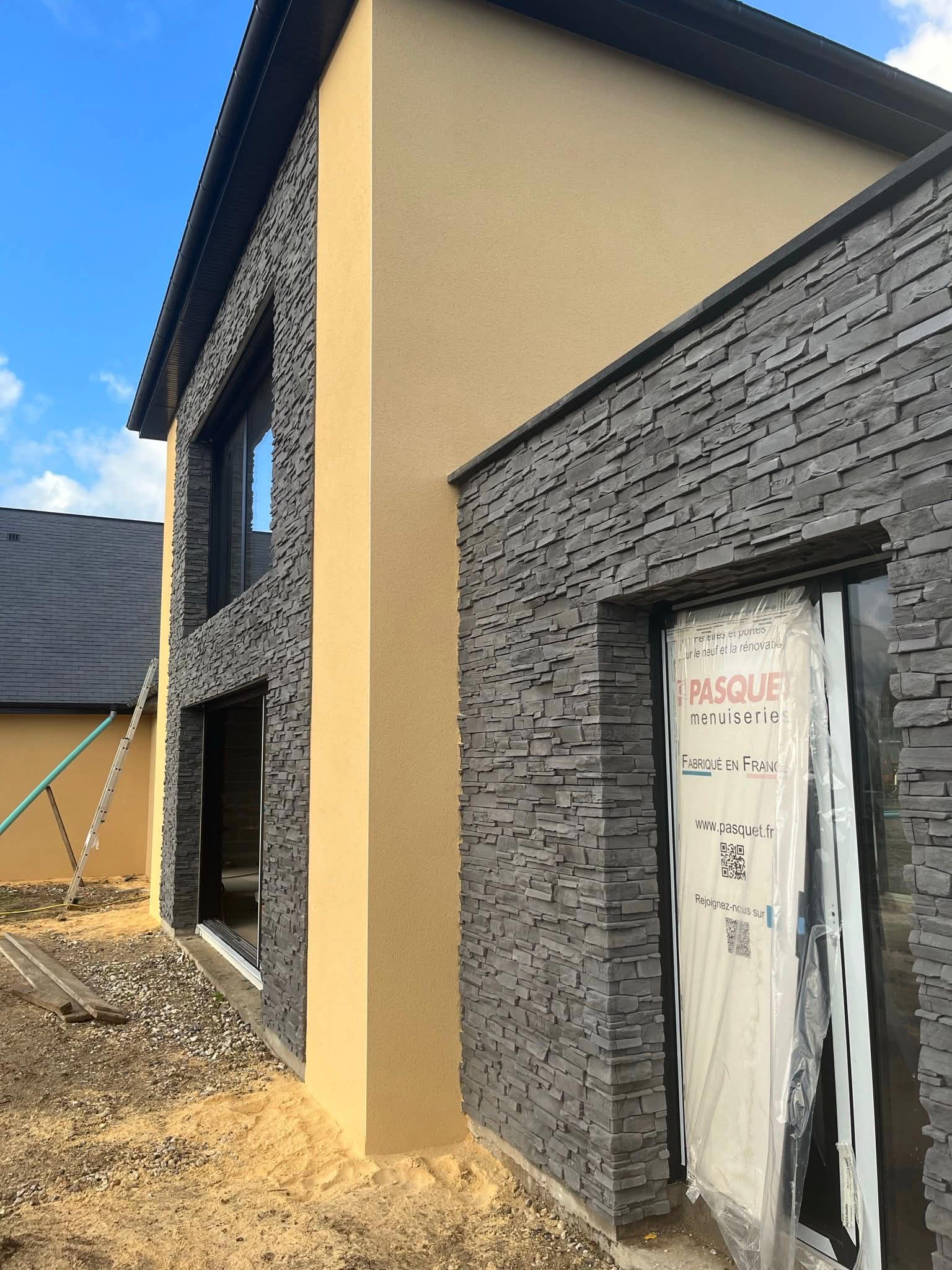 Réalisation d'enduit projeté 4 – Meydan Ravalement 76