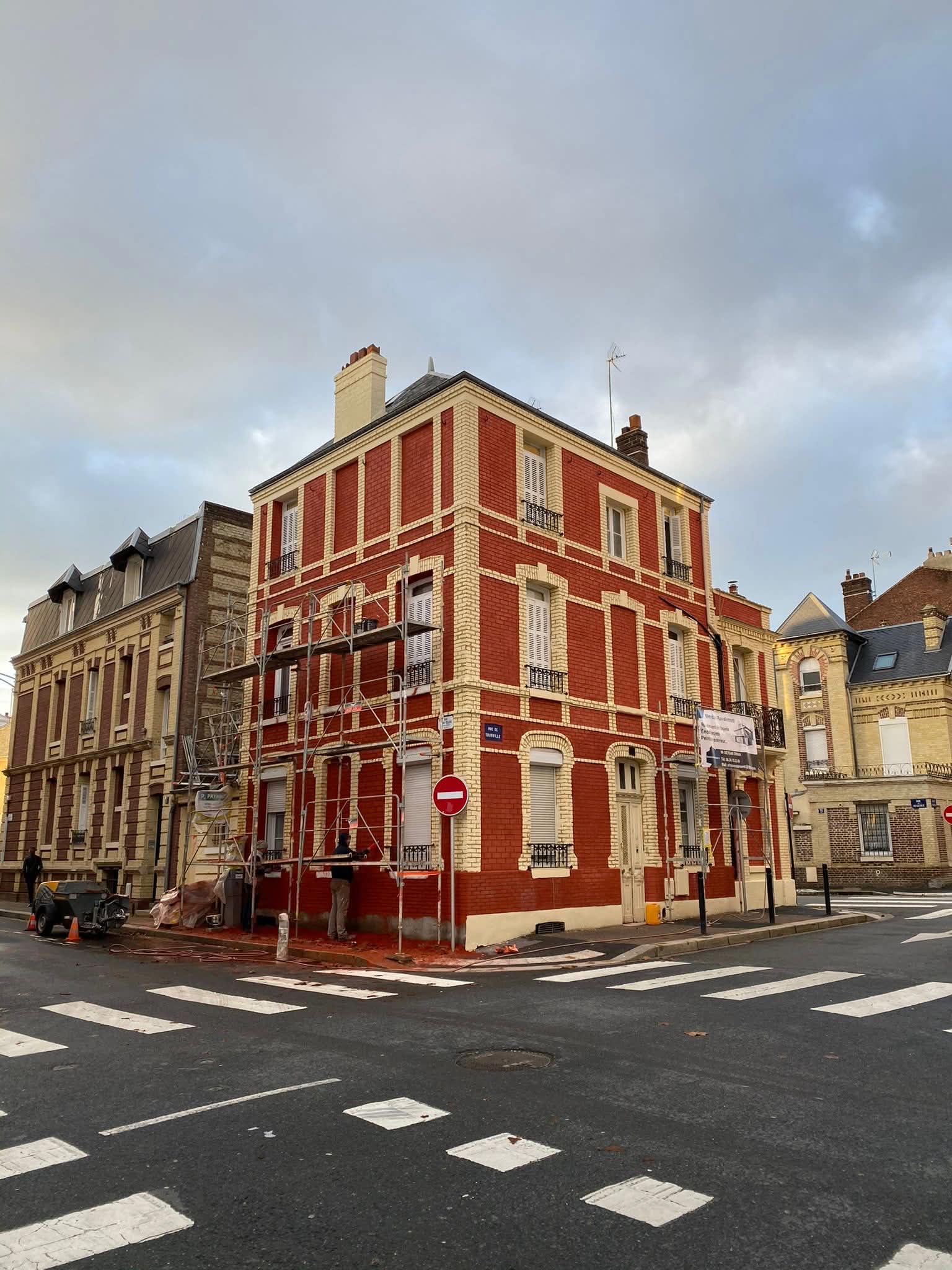Réalisation en imitation pierre 1 – Meydan Ravalement 76